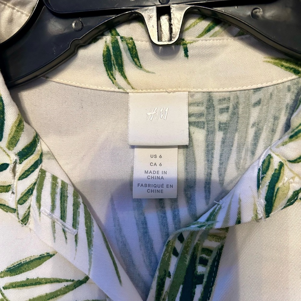 H&M Green Leaf Print Dress - Picture 11 of 11